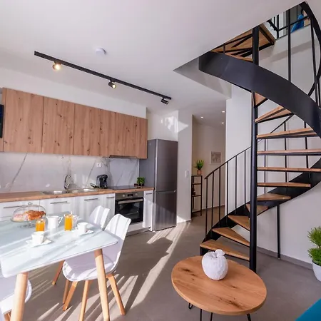 Deluxe Irianna - In The Heart Of Old Town Apartman *